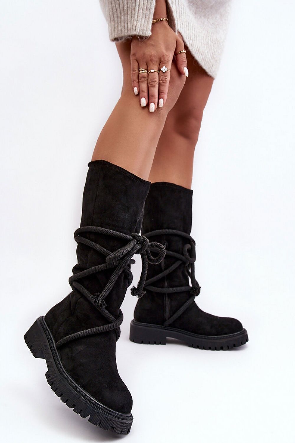 Thigh-Hight Boots Step in style