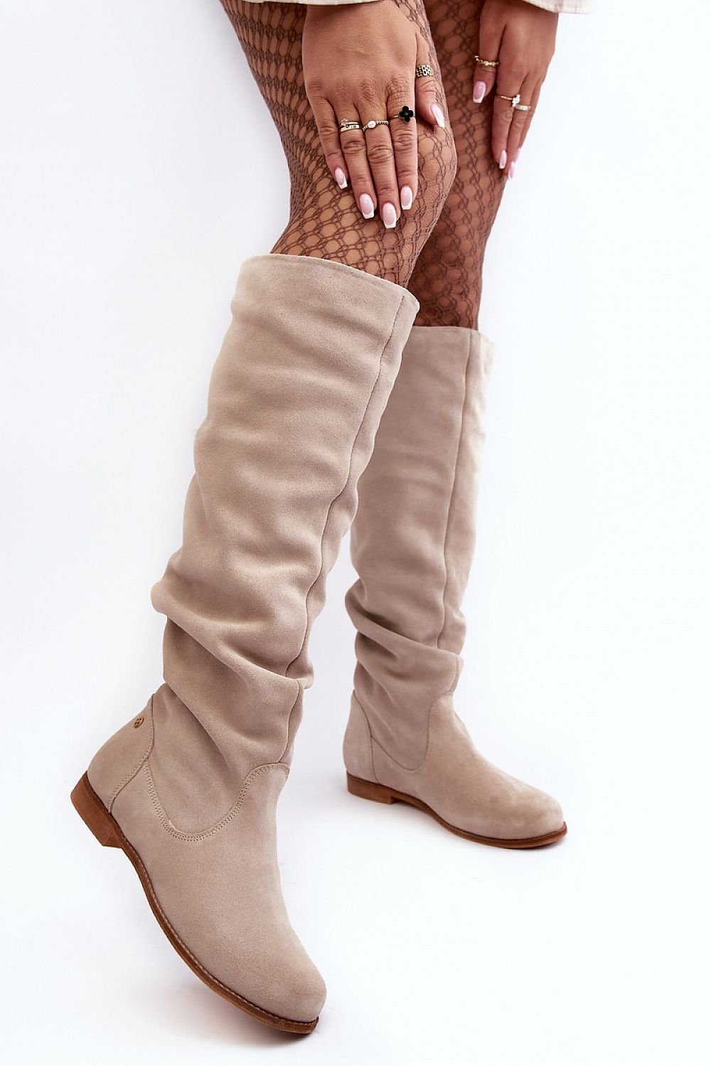 Thigh-Hight Boots Step in style