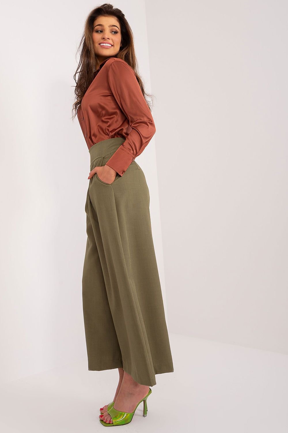 Women trousers Italy Moda