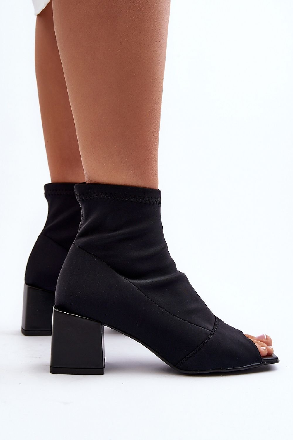 Heel boots Step in style