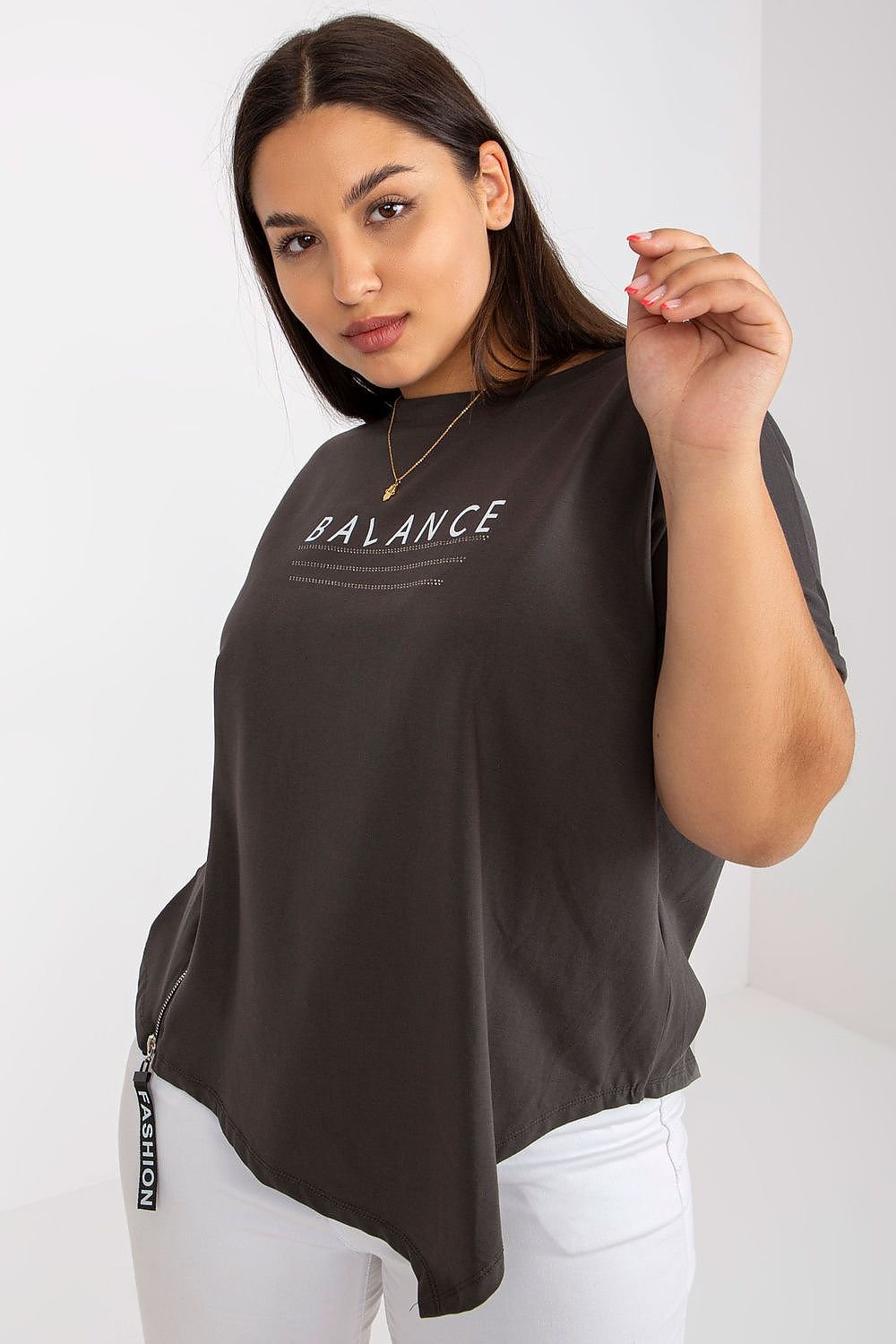 Plus size T-shirt Relevance