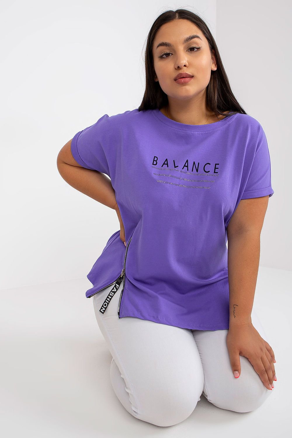 Plus size T-shirt Relevance